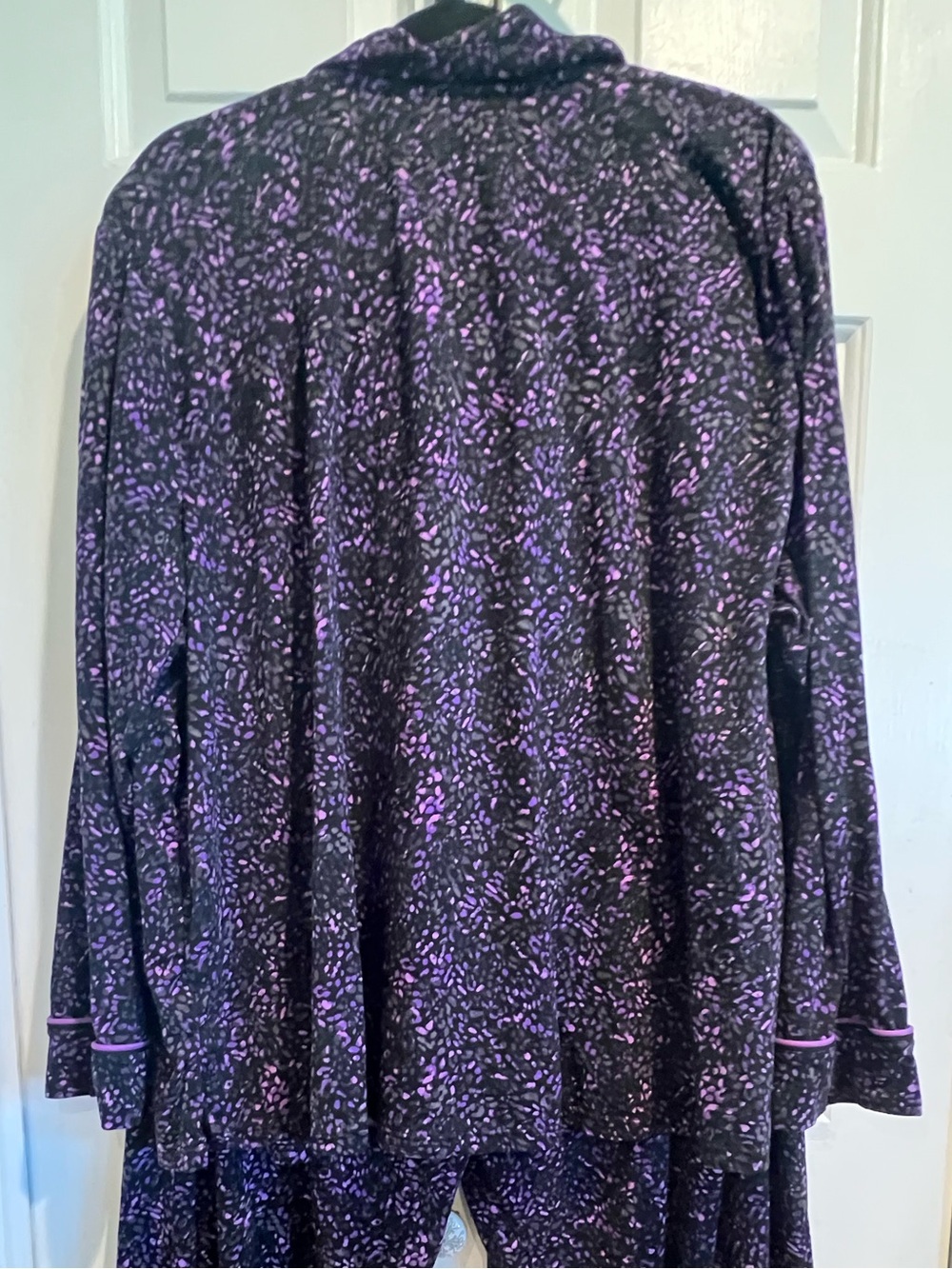 2 Pc Purple💜Printed Pajama Set - Button-Down Top & Pants, Simply Vera - Picture 6 of 14